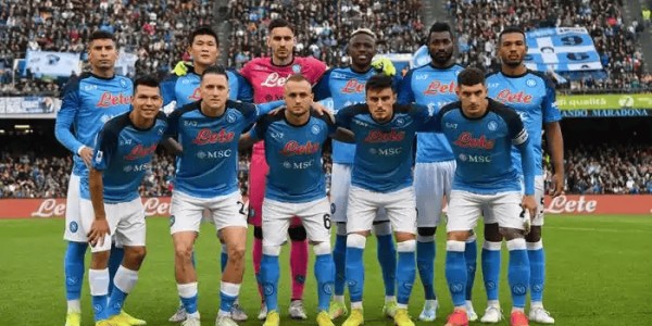 意甲强弱对决！那不勒斯主场止颓稳欧冠，佛罗伦萨残阵保级能否破咒？