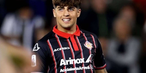 28球9助攻！18岁锋线妖童横空出世，名记爆料，两大意甲豪门疯抢