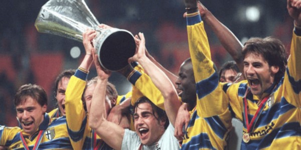 意甲焦点战：那不勒斯VS帕尔马——攻防对决与命运转折的深度剖析