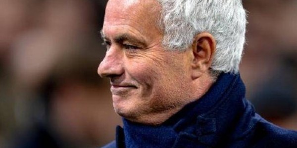 一场2-0！让穆帅欧冠首胜：后3轮对3大豪门，赢2场有望进附加赛